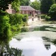 Le lac et l'arrière du château